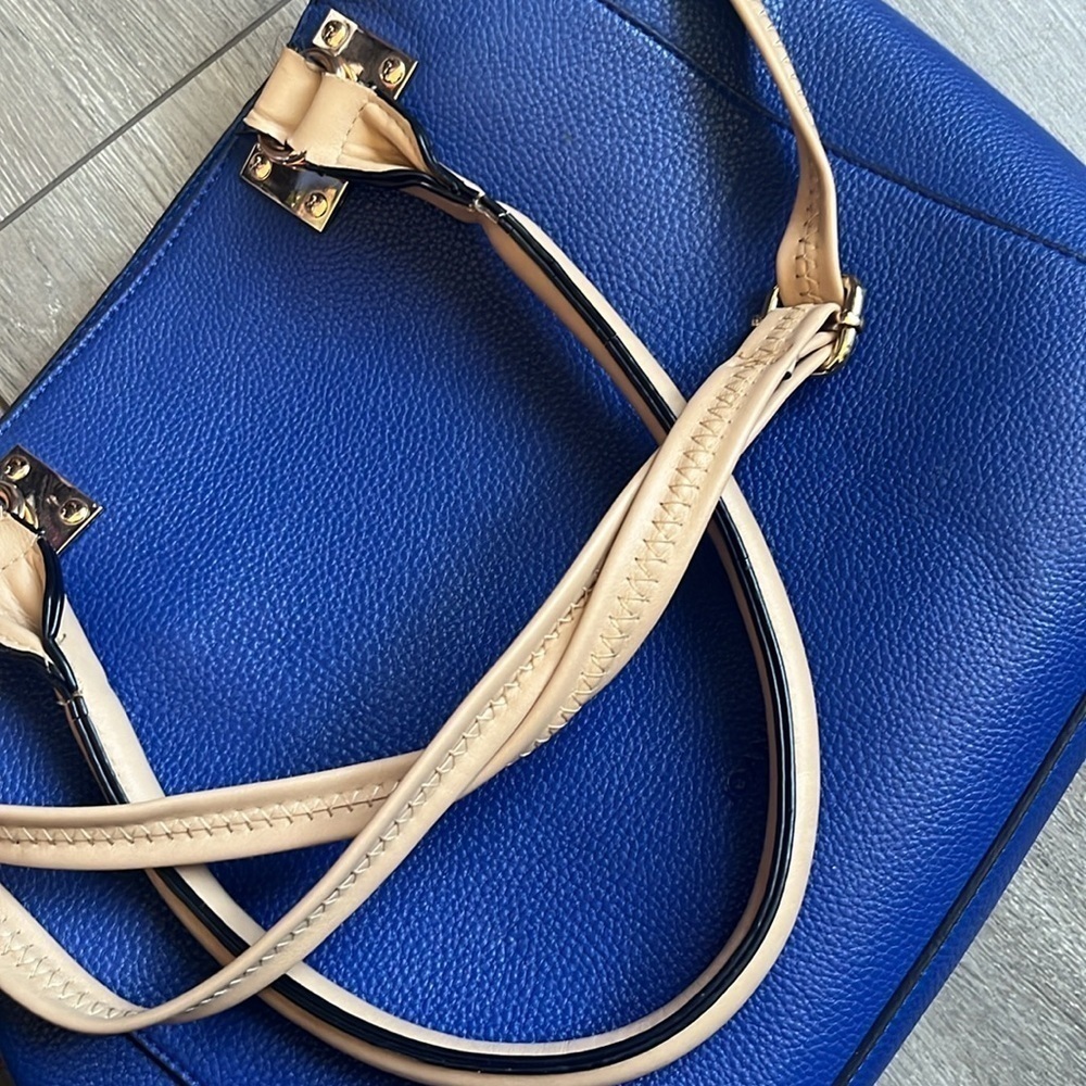 Joanel bucket bag - Picture 9 of 9